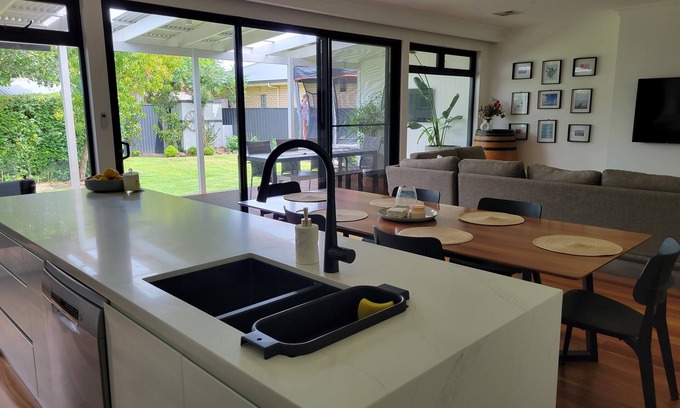 Collinswood Casa | Darcy House. Location and Space, wiht everything at your doorstep.