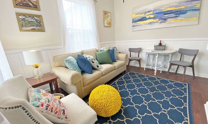 Historic District - North Cabaña | Darling Downtown Cottage with Two King Beds