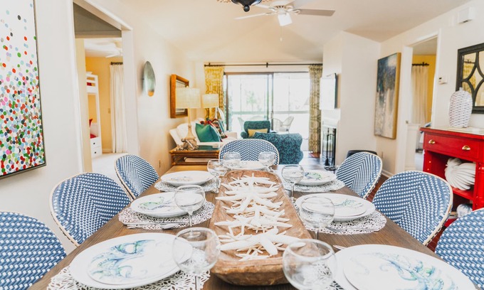 Twin Oaks Cabaña | Darling Wild Dunes Cottage con carrito de golf y tarjeta deportiva