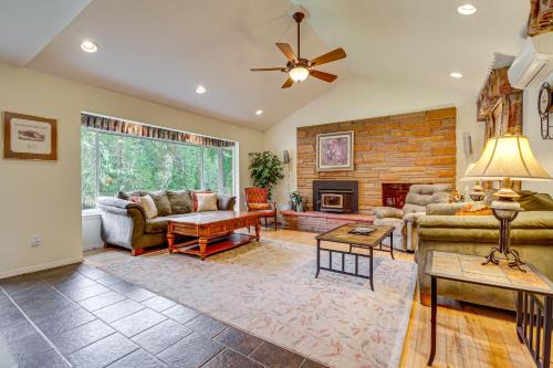 Darrington Casa | Darrington Home on River with Mountain Views