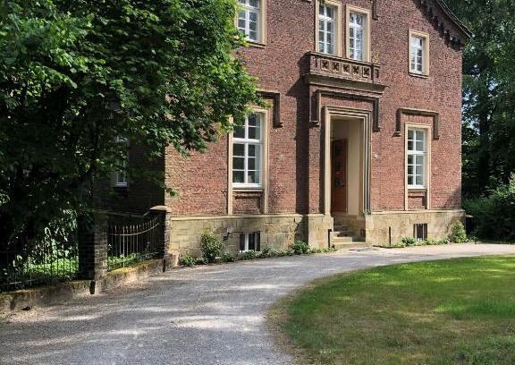 Bergkamen Apartamento | Das Ministerhaus - 1-2 Zimmer in historischer Villa