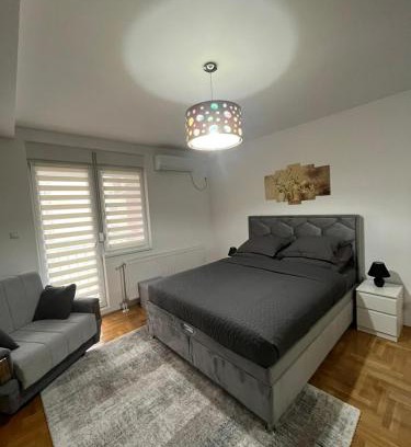 Sremska Mitrovica Apartamento | Das Studio