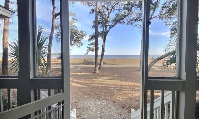 Melrose on the Beach Casa | Oceanfront Cottage with Golf Cart