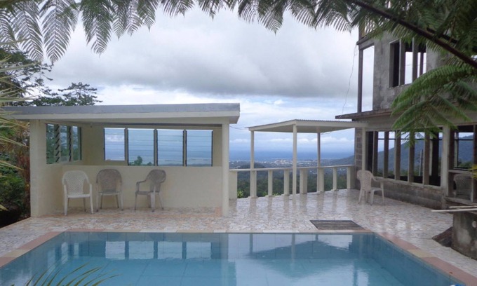 Apia Cabina | Dave Parker's Eco Lodge