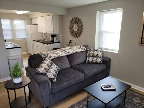 Joslyn Castle Apartamento | Davenport Dwellings-Two Bedroom