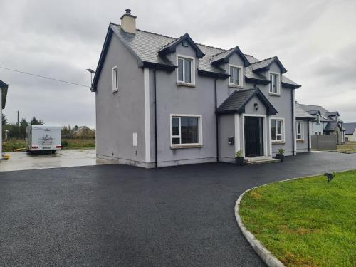 Milltown Casa | Davinki House