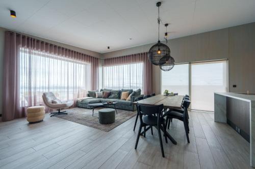 Akureyri Casa | Day Dream Hyrnuland