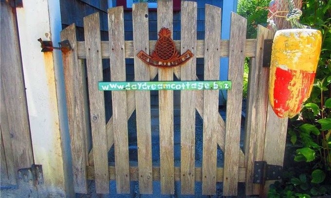 Seabrook Casa | Daydream Cottage: 2 BR / 1.5 BA seabrook in Pacific Beach, Sleeps 6