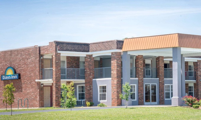 Cave City Hotel | Days Inn by Wyndham Cave City