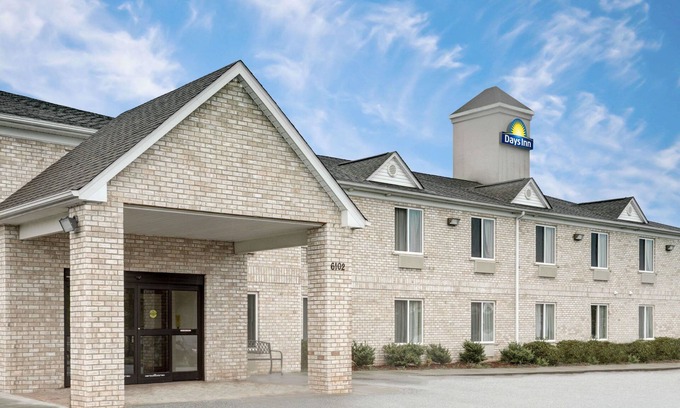 Greensboro Hotel | Days Inn by Wyndham Greensboro NC