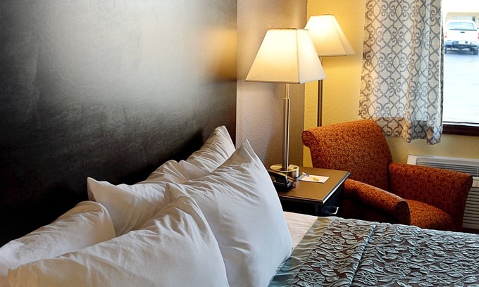 Jacksonville Hotel | Days Inn by Wyndham Jacksonville NC