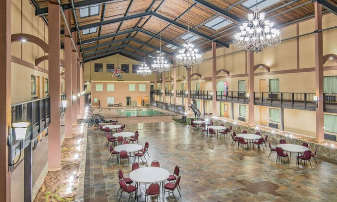 Lubbock Hotel | Days Inn by Wyndham Lubbock South