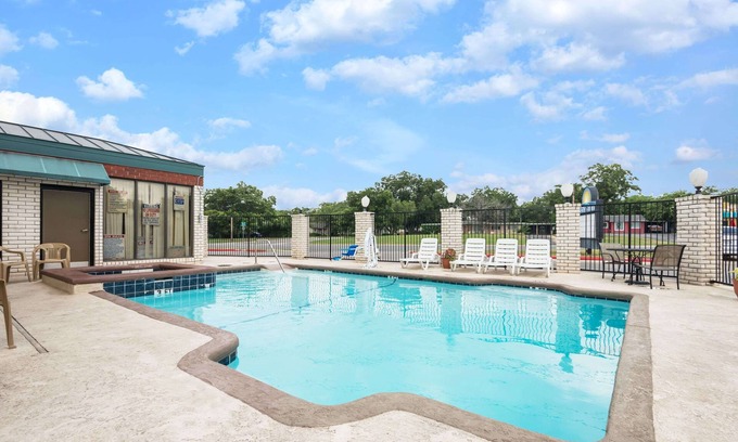 New Braunfels Hotel | Days Inn by Wyndham New Braunfels