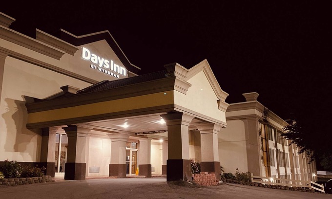 Williamsport Hotel | Days Inn by Wyndham Williamsport