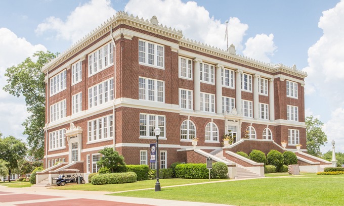 Marshall Hotel | Days Inn & Suites by Wyndham Marshall