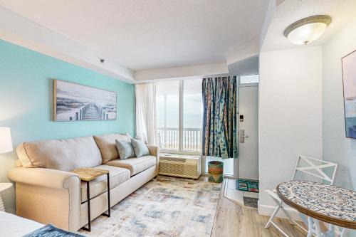 Ortona Park Hotel | Daytona Beach Resort 426
