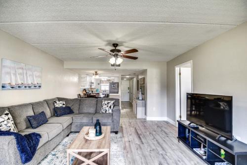 Ocean View Halifax Estates Apartamento | Daytona Condo with Community Pool, Walk to Beach!