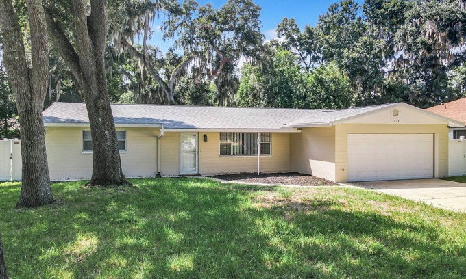 Holly Hill Casa | Daytona's Perfect 10