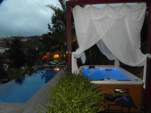 Ribeira Brava Casa | Dazk Golden Estate