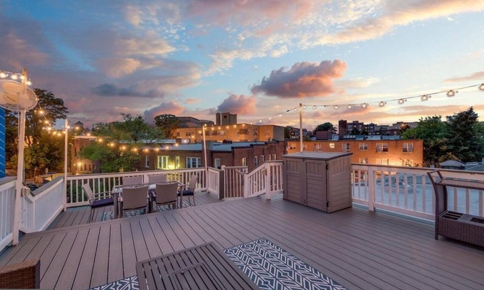 Petworth Casa | DC Rowhome ✲ HUGE Roofdeck & Parking ✲ 3br | 2.5ba