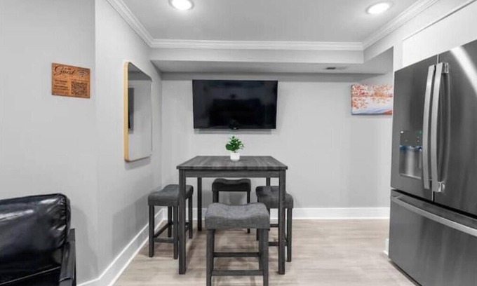 Kingman Park Apartamento | DC Urban Retreat+3Bed+Newly Renovated