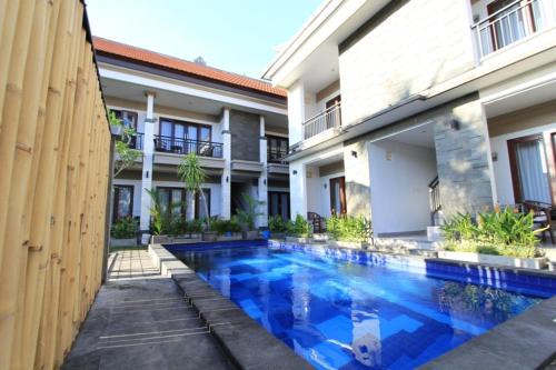 Kuta Casa | De Dukuh Guest House