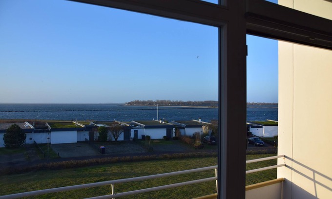 Ostholstein Apartamento | Vacation apartment Strandmöwe with balcony on Fehmarn