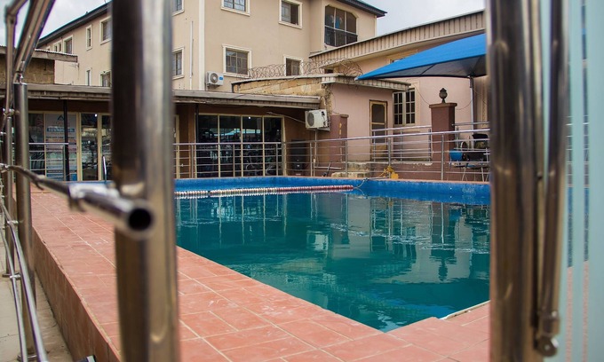 Ojodu Hotel | De Genesix Hotel