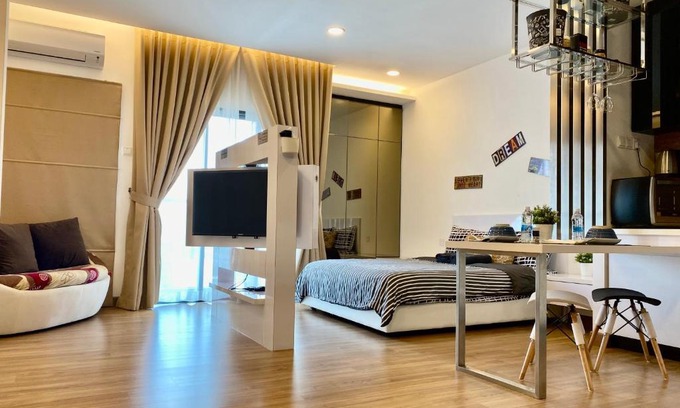 Seri Kembangan Apartamento | De Leasure Homestay#Wifi#Netflix#Free Parking