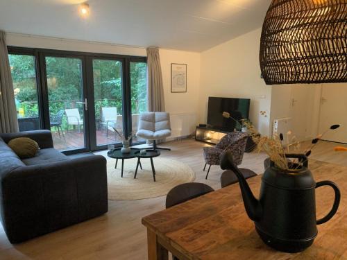 Pingjum Casa | De lodge met hottub