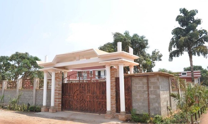Hoima Hotel | De'Place Hotel Hoima