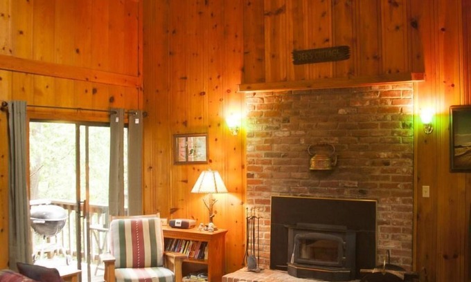 Guerneville Cabina | Cottage de De en el río, una escapada tranquila del mundo cotidiano