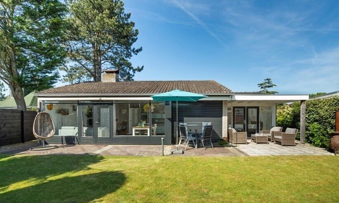 Ouddorp Casa | De Toekomst 16 quiet and privately situated near the North Sea