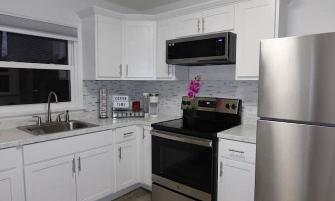 Newtonville Apartamento | Dead end street apt in Colonie