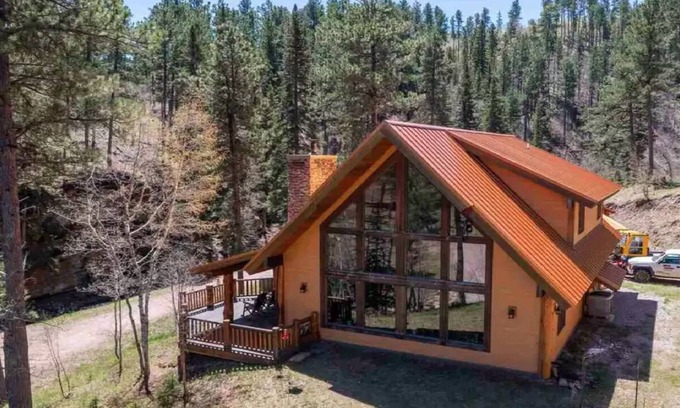 Deadwood Cabina | Deadwood Private Luxury Cabin with Gold Mine and Creek