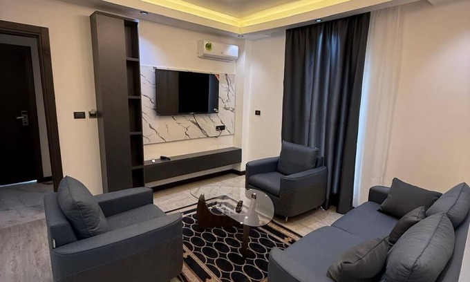 Bonaberi Hotel | Debolonia Palace Hotel