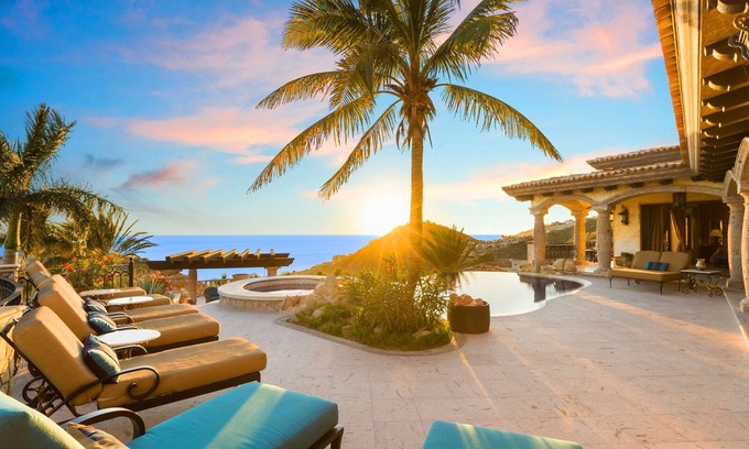Pedregal Casa | December best offer!! After 5 nights get one free. Holidays not included.