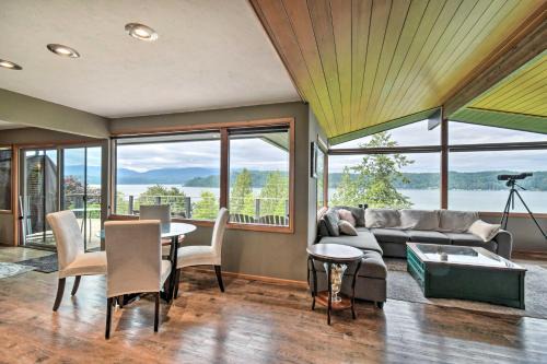 Union Casa | Deck and Sweeping Views Family Union Home