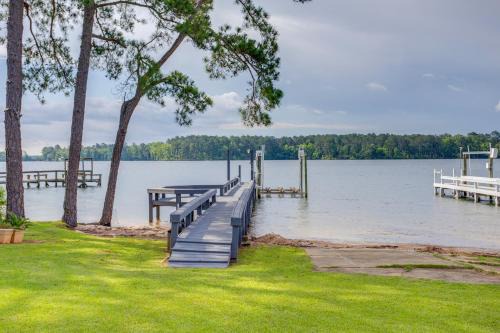 Chapin Casa | Deck and Views Lake Murray Escape in Chapin!