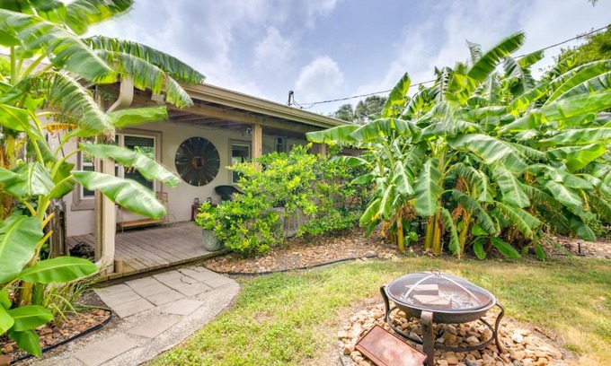 Port Isabel Casa | Deck, Fire Pit and Grill Port Isabel Home!