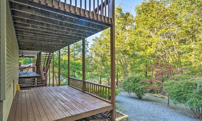 Hot Springs Village Apartamento | Deck w/ Bbq: Hot Springs Village Apt!