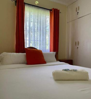 Ngara Hotel | Deckar Grill B&B