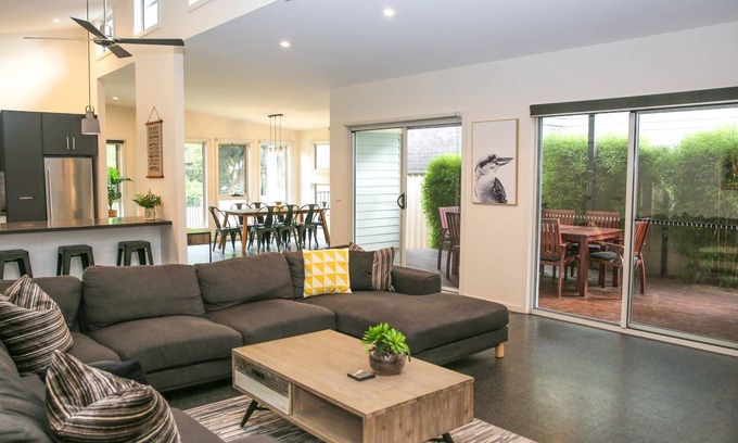 Bright Casa | Ataviada en Bright: lujo moderno para las familias