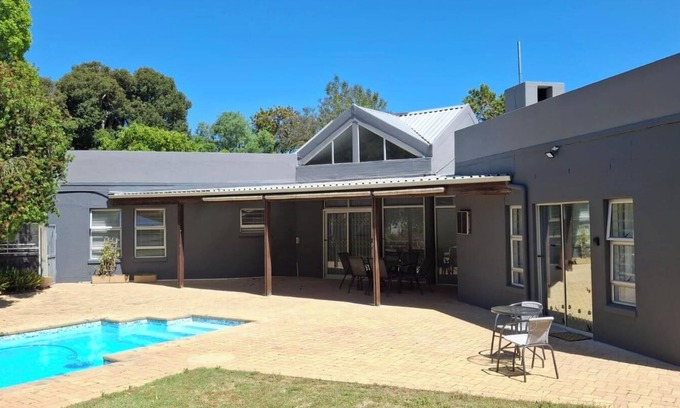 Welgemoed Apartamento | Dee-Ones at Witboom with Pool