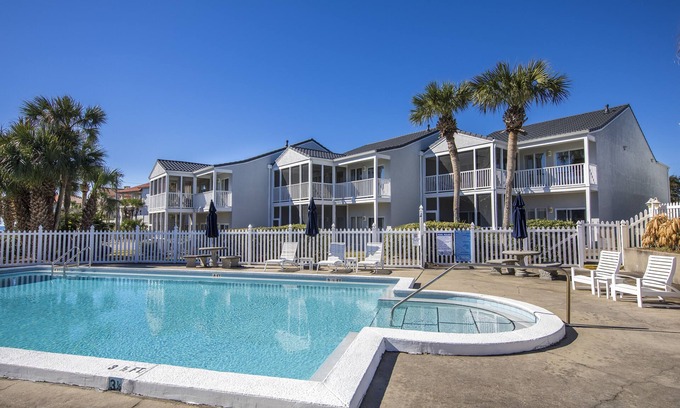 Dune Allen Beach Condominio | Deeded Beach Access, Community Pool