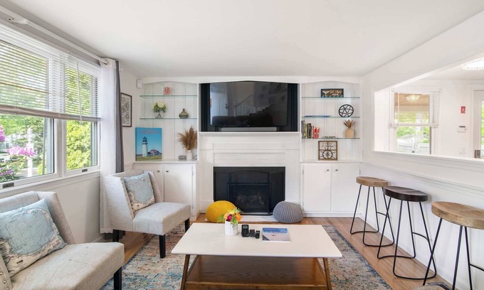 Harwich Casa | Deeded Pond Access Ping Pong!