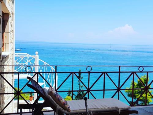 Vasilikos Hotel | Deep Blue Villas
