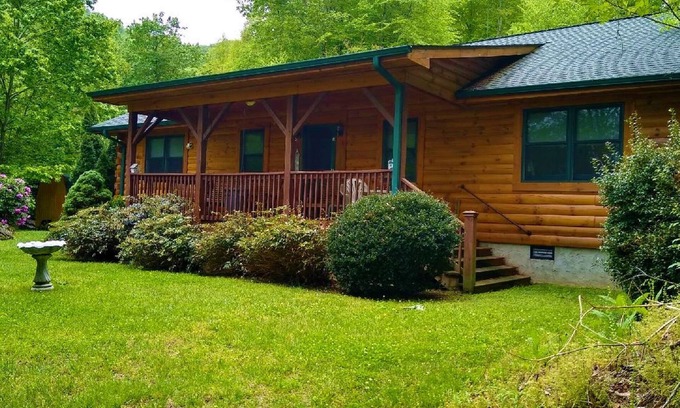 Waynesville Cabina | Deer Country Vacation Cabins #5 - Long Range View