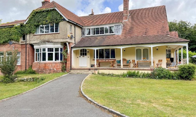 Holworth Casa | Deer Leap House