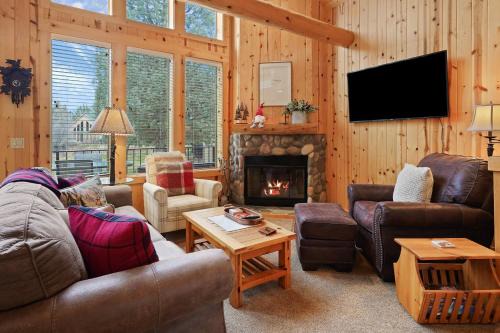 Redmond Casa | Deer Park Cabin home